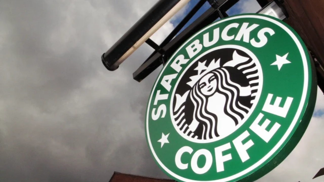Starbucks Announces Extended Hours for Memorial Day 2024